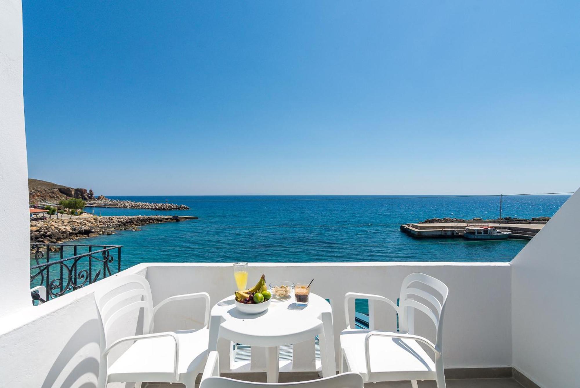 Aparthotel Livikon By The Sea Khóra Sfakíon Esterno foto
