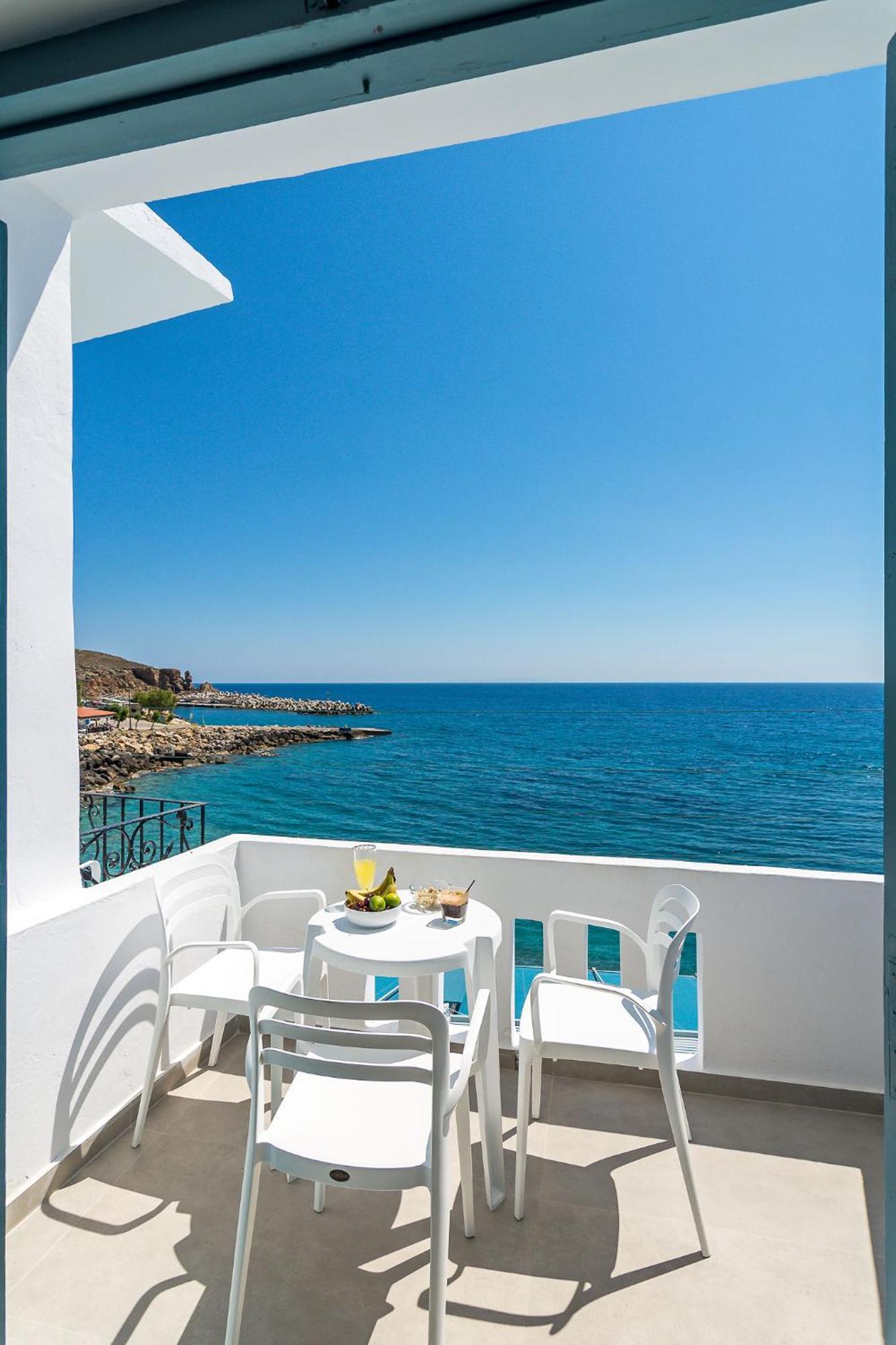Aparthotel Livikon By The Sea Khóra Sfakíon Esterno foto