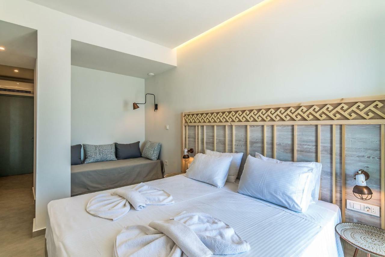 Aparthotel Livikon By The Sea Khóra Sfakíon Esterno foto